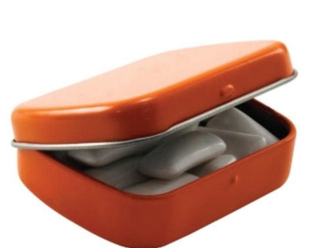 Hinged Tin Filled w/ Gum