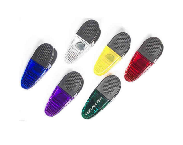 Long Magnetic Clip