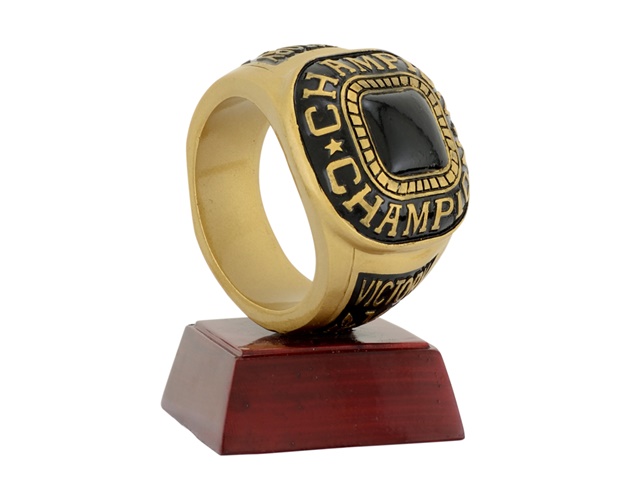 Championship Ring Trophy, 4.25"