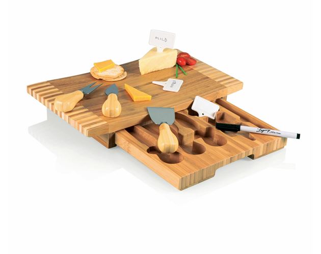 Concavo Cutting Board with Tools and Markers